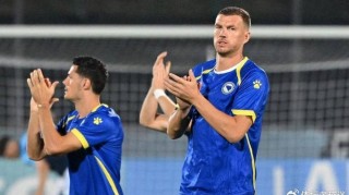 betvictor伟德(中国)唯一官方网站-39岁传奇射手！连续17年国家队进球，生涯取得550场胜利