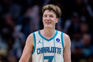 betvictor伟德(中国)唯一官方网站-还有19场没打~克尼佩尔26次单场20+&amp;65%+TS 平乔丹保持的历史纪录